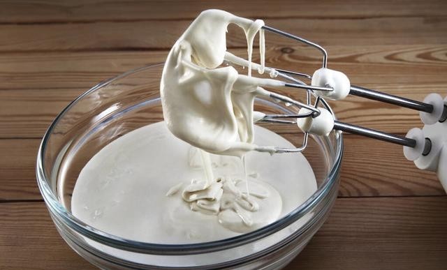 淡奶油怎么打发成奶油，淡奶油快速打法步骤图解