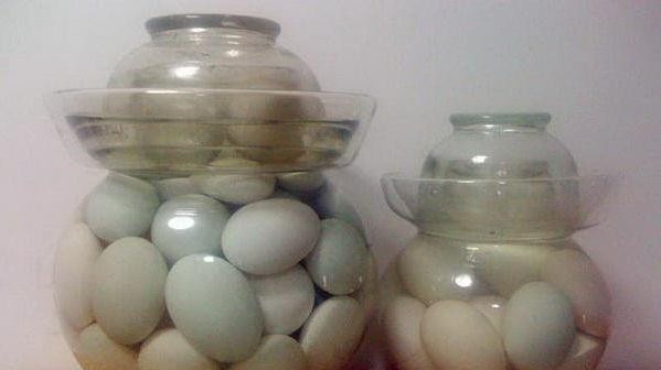 一斤鸭蛋放多少盐，美味的咸鸭蛋正确做法