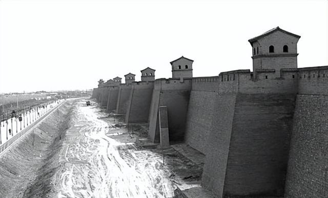 长城的英语怎么写呢，长城翻译成GreatWall的原因