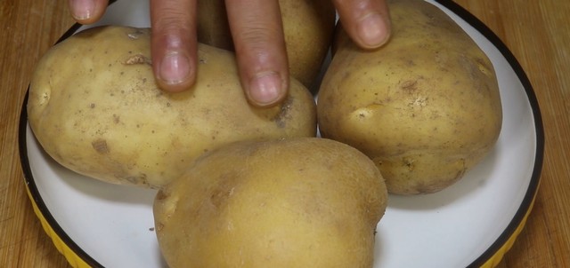 怎么储存土豆时间长呢，不发芽不生虫的保存小技巧