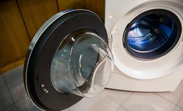滚筒洗衣机皮圈脏了怎么清洗，滚筒洗衣机发霉的清洗方法