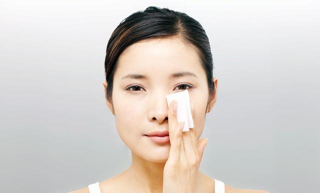 洗脸用冷水还是热水？，五个肤质的洗脸方法