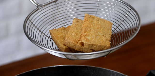 臭豆腐是怎么做的，在家自制臭豆腐的做法