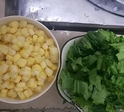 玉米粥煮多久能熟，芥菜玉米粥的制作步骤