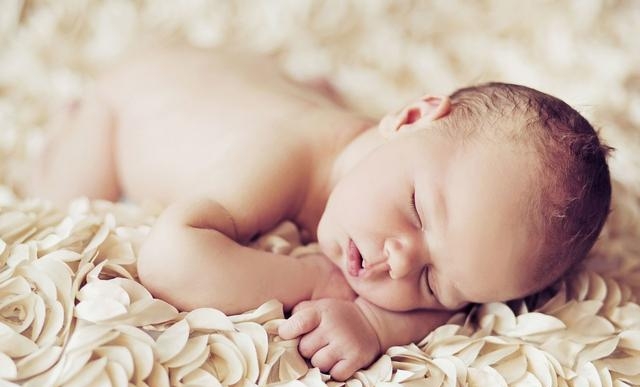 早产儿长大后跟正常人一样吗，早产会影响宝宝智力吗
