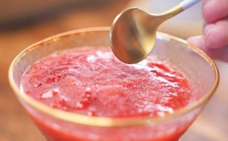 自制冰冻草莓怎么做 必看：火爆韩网的冰点草莓做法图解