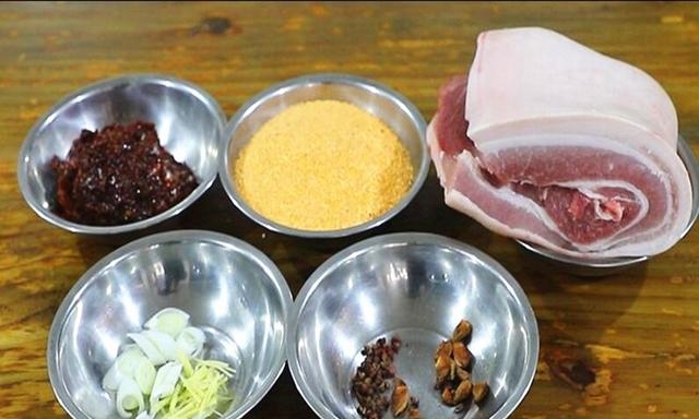 粉蒸肉蒸20分钟能熟吗，粉蒸肉的烹饪做法教程
