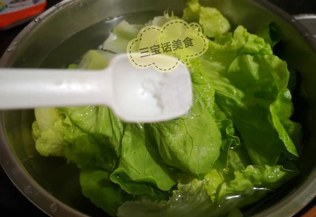 生菜生吃怎么洗的干净，清洗蔬菜注意这5招