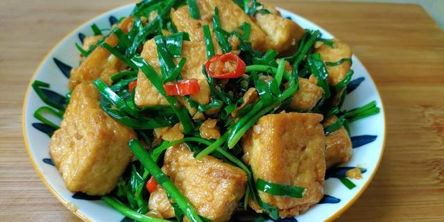 韭菜和豆腐能一起吃吗，豆腐加韭菜的简单做法教程
