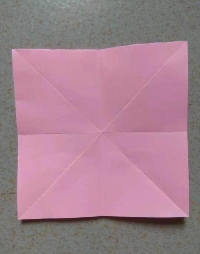 怎么用纸折蝴蝶结，蝴蝶结的折法和步骤图解