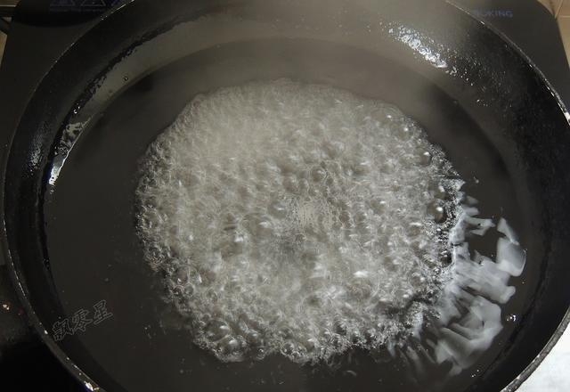 糖葫芦的做法和熬糖技巧，熬糖的具体步骤分享