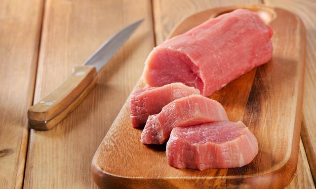 夏季生肉常温下能放多长时间，冰箱夏季保存猪肉的方法