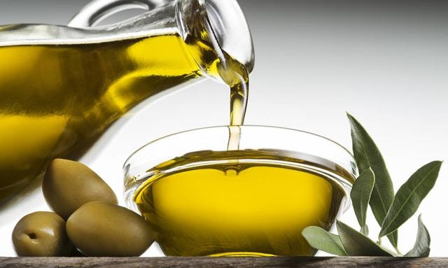 橄榄油怎么吃的正确方法，橄榄油的食用方法推荐