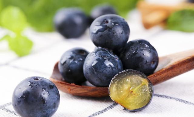 蓝莓储存保鲜方法有哪些，蓝莓保存最用实用的方法