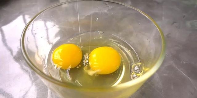 酸奶鸡蛋能一起吃吗，酸奶鸡蛋布丁制作方法图解