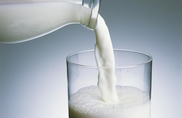 纸袋纯牛奶加热的正确方法，纯牛奶加热的正确方法
