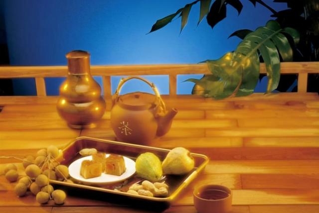 中秋节的传统和风俗是什么，中秋节的传统习俗介绍
