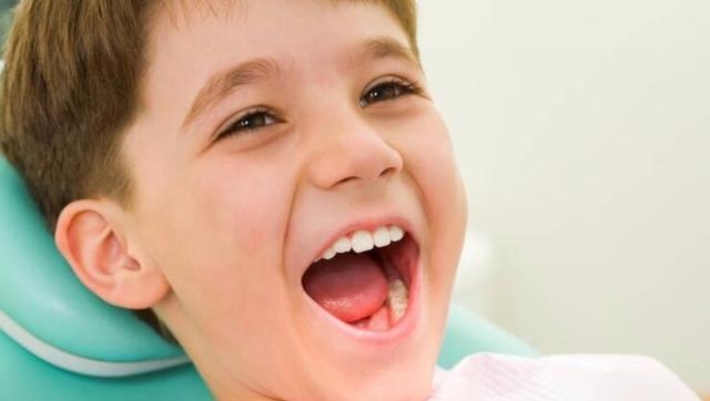 小朋友换牙齿的顺序图，儿童换牙的注意事项