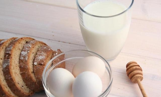 早餐鸡蛋牛奶的功效与作用，提高免疫力的食物排行榜