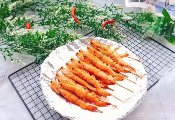 烤箱烤虾的温度和时间，烤大虾的简单做法教程