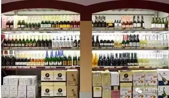 葡萄酒可以放冰箱冷藏吗，冰箱与酒柜的区别