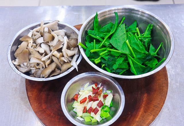 平菇煮多久能熟，5种美味家常菜做法