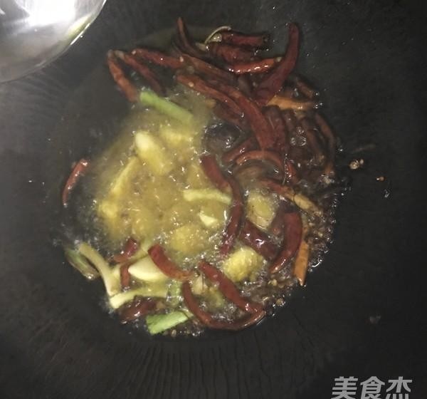 女人掉头发吃什么调理，女人掉发的补食菜谱