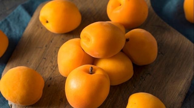 杏子的功效与作用及禁忌，吃杏子对身体的好处