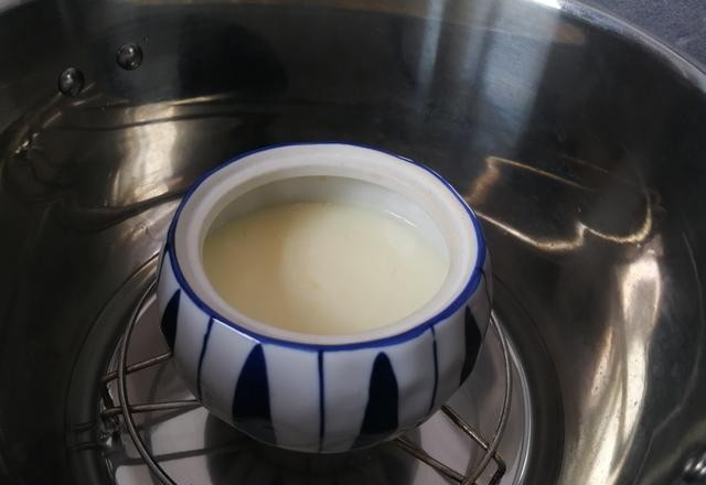 高压锅蒸鸡蛋羹几分钟蒸熟，高压锅蒸水蛋方法教程