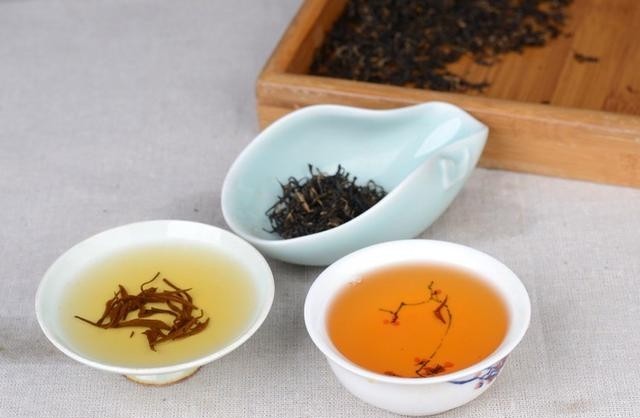 红茶和绿茶可以混在一起喝吗，不建议一起泡着喝的3个原因