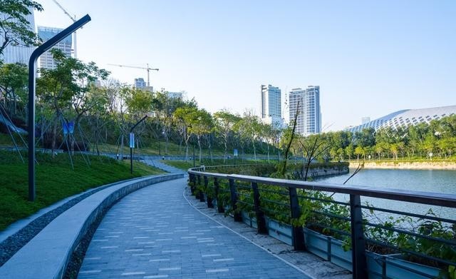 深圳哪里好玩景点排名免费，深圳周末最受游客喜欢的五个景点