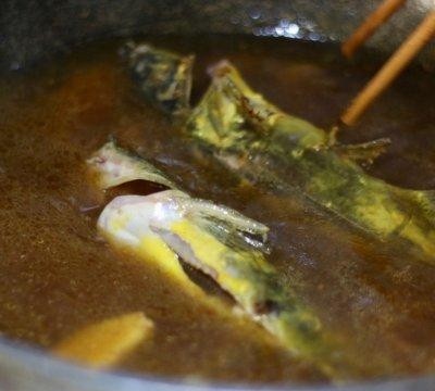分享红烧嘎鱼的做法，美味的红烧炖嘎鱼食物制作步骤