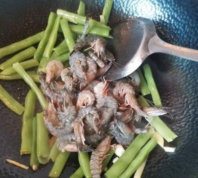 豆角和虾能一起吃吗，鲜虾豆角制作步骤分享