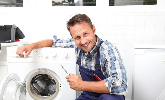 洗衣机进水后直接出水怎么修，螺丝刀轻松搞定洗衣机的排水问题