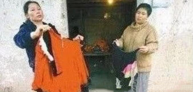 重庆13岁男孩红衣事件真相,衣服上残留一些死者的jing液和蜡烛的滴痕