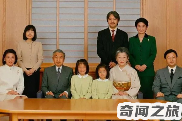 日本天皇和首相哪个级别大,日本天皇和日本首相谁的官大