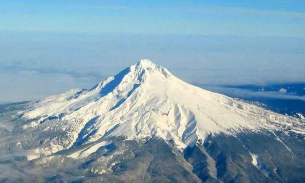 美国最危险的火山圣海伦斯火山喷发火山灰导致黑夜