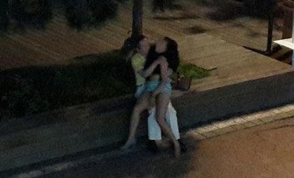 青岛女子醉酒遭性侵,疑被路人当街轮流猥亵图片视频曝光