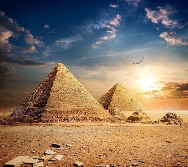 爬上金字塔的人都会死真相,科学家很多可能是因为石块风化原因