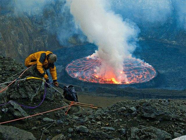 世界上最大的火山口,黄石火山所产生的岩浆超过450立方公里