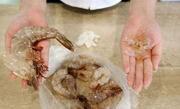怎么判断冷冻虾是注胶虾,虾头比较鼓甚至于有些不正常就是注胶虾
