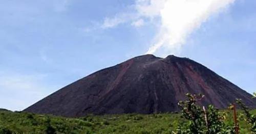 世界上最大的火山,基劳维亚火山1983年开始喷发一直持续到现在